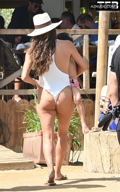 Eva Longoria Sexy Seen Showing Off Her Hot Figure In A White Swimsuit