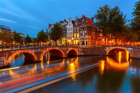 Curious Questions: Does Amsterdam really have the most bridges in the ...