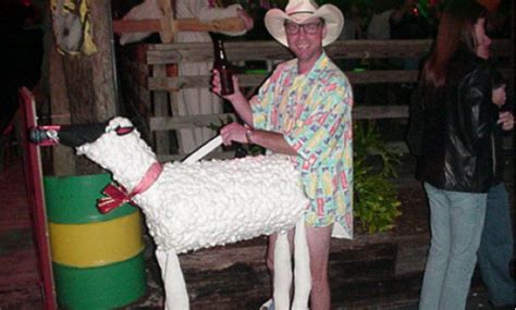 The 10 Most Inappropriate Halloween Costumes Of All Time Unofficial