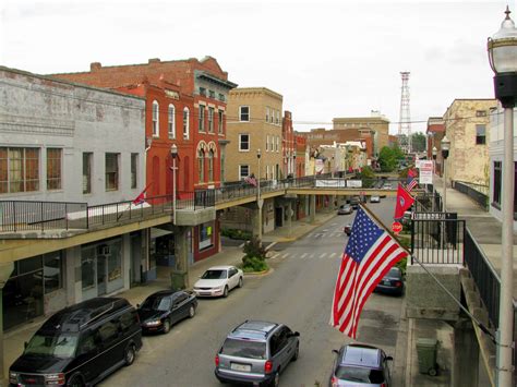 12 Perfectly Picturesque Small Towns In Tennessee