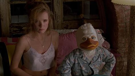 Howard The Duck S Lea Thompson Declares Herself The First Queen Of