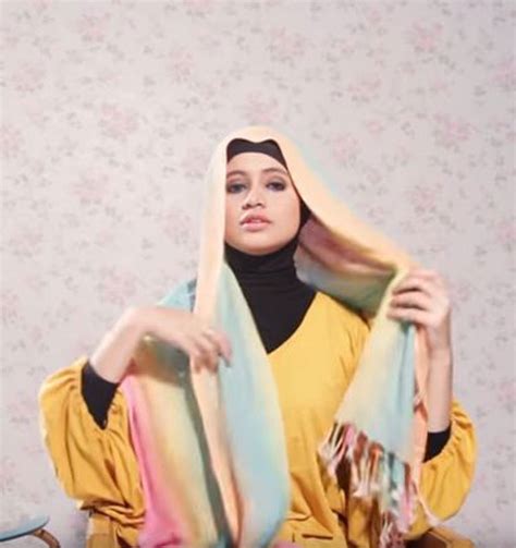 Gambar Tutorial Hijab Pashmina Ceruti Ragam Muslim