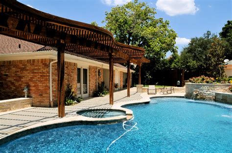 Set out to build himself a better fence. Fence Companies Dallas TX | Lifetime Fence Company Dallas ...