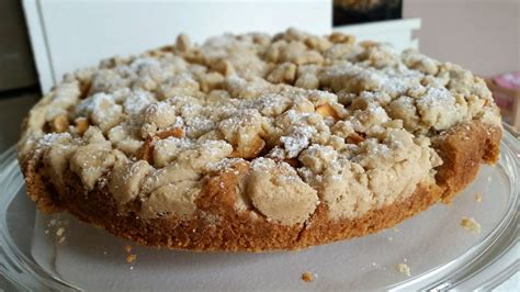 Aber auch süße bohnenpaste und schokolade machen den kuchen schön saftig. Glutenfreier Streuselkuchen mit Äpfeln und Zimt, vegan ...