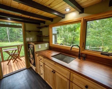 Veteran Carpenter Builds Gorgeous Tiny Home With Impressive Wood