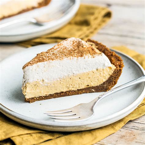 It's a snap to prepare, especially if you use a ready graham cracker crust. No Bake Pumpkin Mousse Pie - Handle the Heat