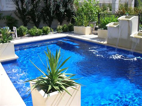 Bermuda Blue Pool With Quartz Colour Paving A Great Look For Your