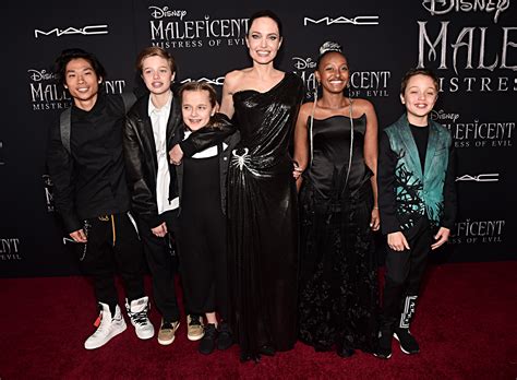 However, her biological mother, mentewab dawit lebiso, has come forward recently. Angelina Jolie reúne cinco de seus seis filhos no tapete ...
