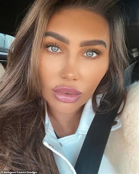 Lauren Goodger Shows Off Her Plump Pout In Glamorous Selfies Daily Mail Online