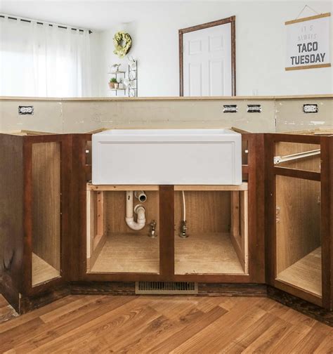 How To Install A Farmhouse Sink In Existing Cabinets Kitbibb Best