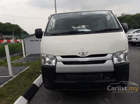 It has a ground clearance of 195 mm and dimensions is 4695 mm l x 1695 mm w x 1980 mm h. Toyota Hiace 2018 Panel 2.5 in Selangor Manual Van White ...