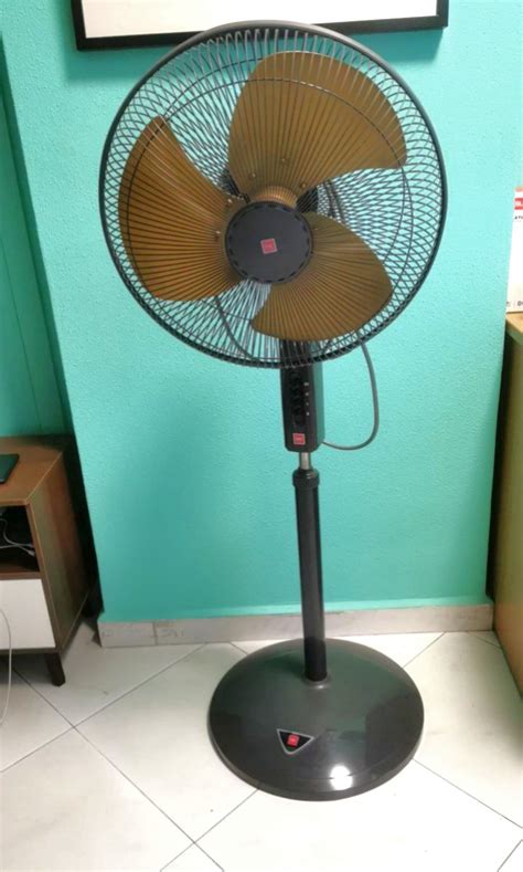 Kdk Standing Fan Furniture And Home Living Lighting And Fans Fans On