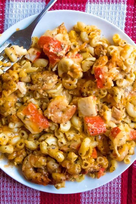Much like ground beef, chorizo gives a savory spin to an american classic. Cajun Shrimp and Crab Mac and Cheese | Recipe | Recipes ...