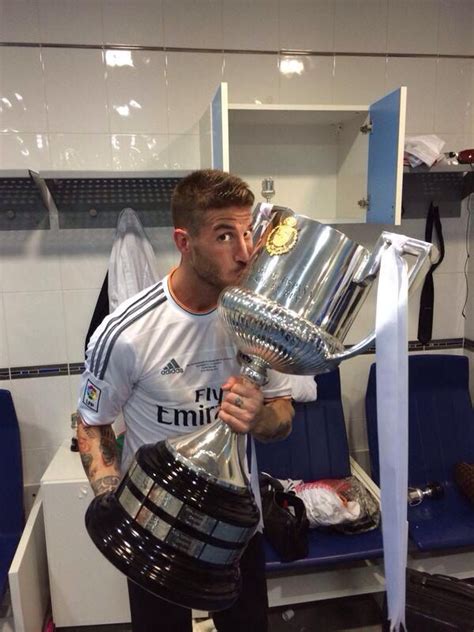 Football player and @unicef_es ambassador. Oh yeah!!!! #HALAMADRID | Sergio ramos, Real madrid ...