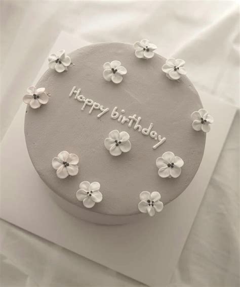 Pin By Janet ~ On Maybe Pretty Birthday Cakes Simple Birthday Cake