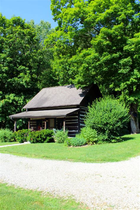 Hotels, apartments, villas, hostels, resorts, b&bs Affordable Cabin Rentals near Hocking Hills, Ohio