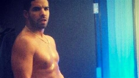 Drake Shows Off New Bod New Girl Zoe Kravitz The Advertiser
