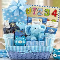 The best list of baby gift ideas for a baby under one. Baby Gift Basket Ideas | New Baby Gifts | Baby Shower Gifts