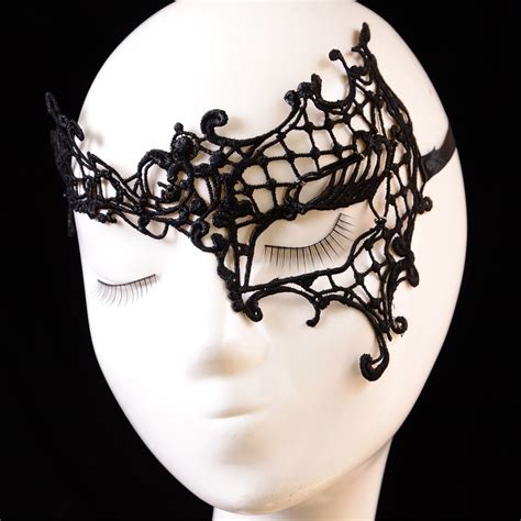 Vogue Half Face Eye Mask Women Hollow Lace Venetian Carnival Masquerade