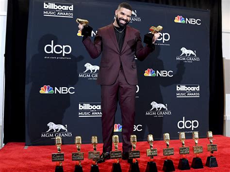 Drake To Receive Artist Of The Decade Award At The 2021 Billboard Music