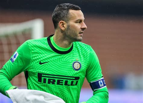 Photo Inter Captain Samir Handanovic To Christian Eriksen So Great