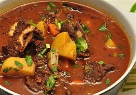Sup tulang or sup daging is one my favourite dishes to order when i visit a malay eatery. Resepi Sup Tulang Ala Chef Wan | Chef wan, Food, Recipes