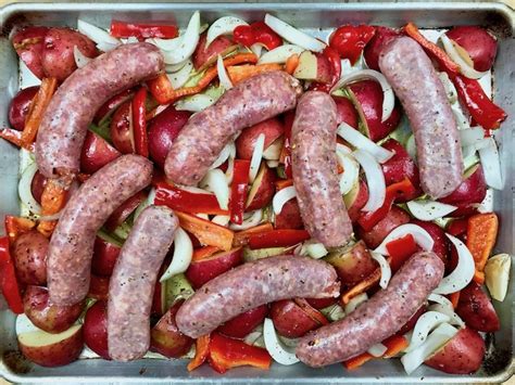 Mar 29, 2019 · think of sausage with peppers and onions, but with chicken thighs instead of sausage, and all of it baked together on a sheet pan for pure ease. Sheet Pan Sausage Potatoes Peppers and Onions - The ...