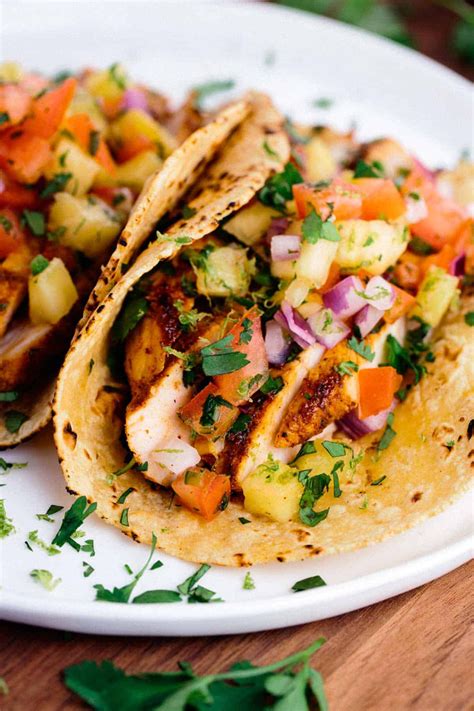 Chicken Tacos With Pineapple Salsa Taco Recipes Mexican Food Recipes Chicken Recipes Dinner