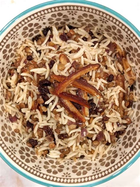 Middle Eastern Rice Pilaf With Lentils Currants And Dates