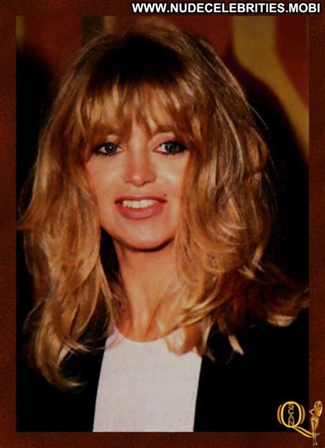 goldie hawn celebrity beautiful babe posing hot