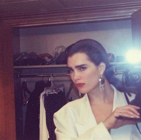 Brooke Shields Thrills Fans With Epic Selfie From The 1980s Hello