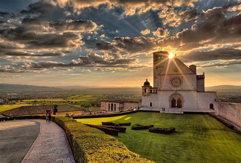 the ultimate guide for when you visit assisi italy assisi italy assissi italy bike tour italy