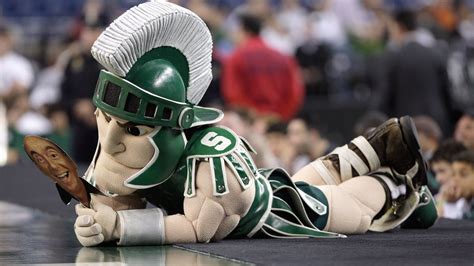 Michigan state marching band plays tribute to stan lee during halftime show. Michigan State Basketball Wallpapers - Wallpaper Cave