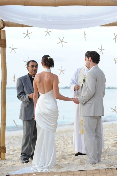 Here are eight tips for creating a fabulous beach wedding Beach Wedding Arch Ideas - Beach Wedding Tips