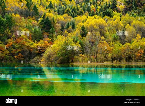 Five Color Lake Hi Res Stock Photography And Images Alamy