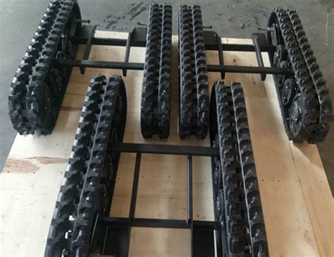 Black Rubber Track Chassis Small Harvester Tracked Undercarriage