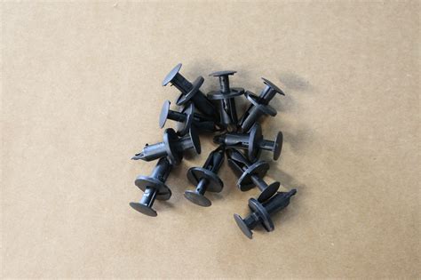 8mm Plastic Push Rivets Lrb Speed