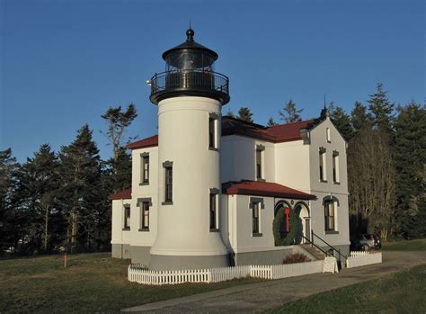 Admiralty Head Lighthouse Built In 1860 The First Lightho Flickr