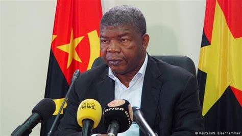 Presidente Angolano Exonera Comandante Geral Da Polícia Angola Dw 31072018