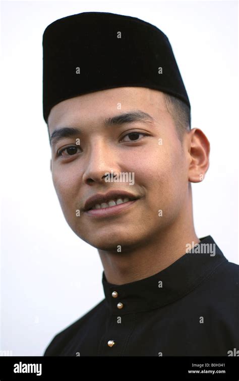 Malay Muslim Boy Wearing Traditional Malay Stock Photo 1109045924