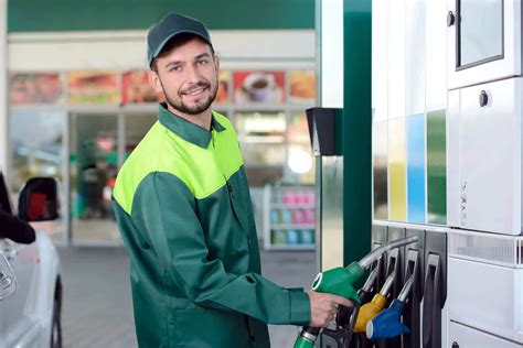 Atendimento em posto de combustível dicas para fidelizar clientes