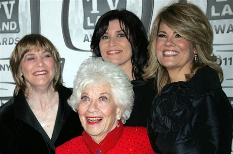 Facts Of Life Cast Reunite After 25 Years At Paleyfest