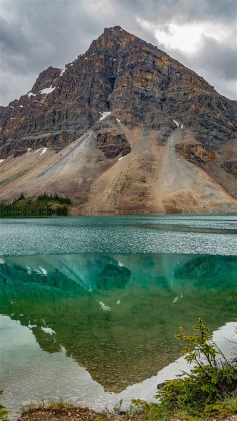 Wallpaper Mountain Peak Green Lake Canada