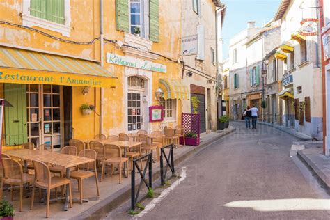 Cafe In Arles Bouches Du Rhone Provence Provence Alpes Cote D Azur France Europe Stock