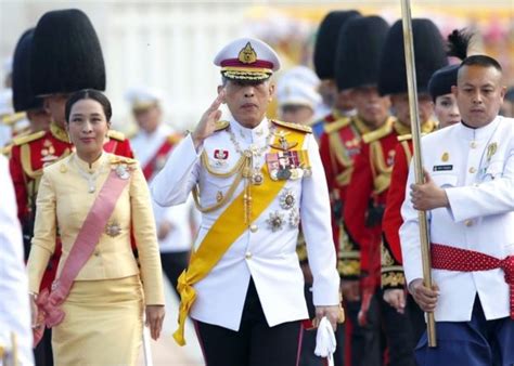 ที่ ๓ ส่งเสริม พัฒนาศักยภาพคนทุกช่วงวัย และการสร้างสังคมแห่ง. ราชาภิเษก : 10 เรื่องน่ารู้เกี่ยวกับพระราชพิธีของรัชกาลที่ ...