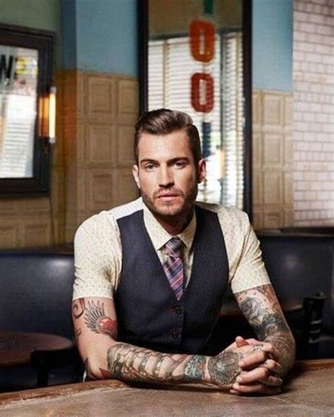 We have several men who are this has not only enabled these hairstyles to be the most celebrated hairstyles in the year 2013 but also has been the center of discussion on the social media. 14 Rockin Rockabilly Hairstyles for Men