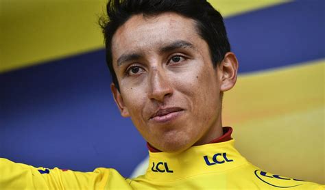 May 30, 2021 · egan bernal added the giro d'italia title to his tour de france win after safely maintaining his advantage on the final day's time trial to milan. Egan Bernal, campeón virtual del Tour de Francia, habla de ...