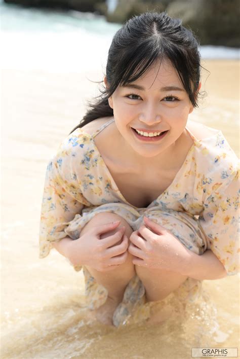 Uta Hibino Graphis Gals Refreshing Smile Vol Beauty