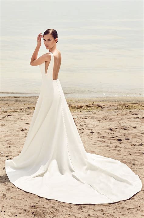 Buy mikaella wedding dresses and get the best deals at the lowest prices on ebay! Sleek Modern Wedding Dress - Style #2115 | Spring 2017 ...