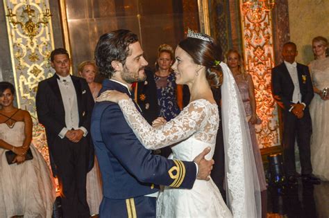 Swedish Royal Couple Prince Carl Philip And Princess Sofia Head To Fiji On Their Honeymoon